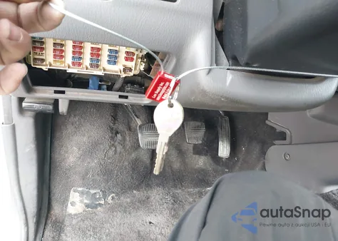 2000 Nissan Frontier Xe из США, поврежденный, VIN 1N6DD26S1YC346317